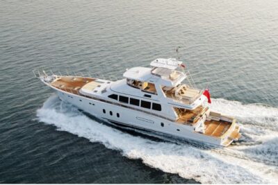 7 Simple Signs Your Yacht Needs Care Before Bigger Problems Start